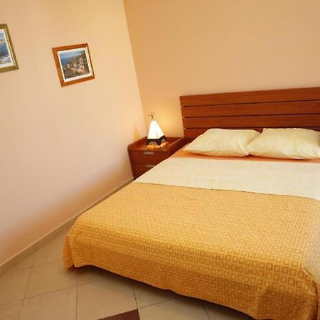 Hotel Vila Nara Vodice Exterior foto