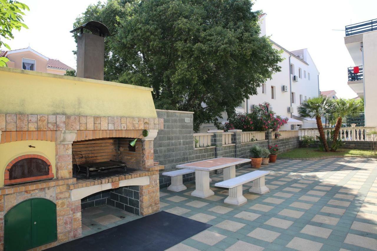 Hotel Vila Nara Vodice Exterior foto